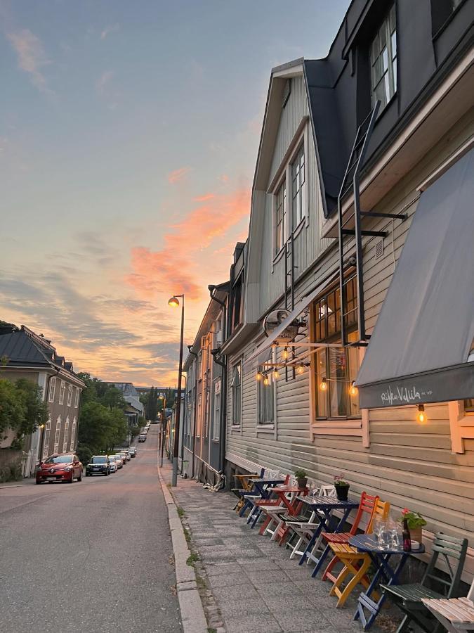 Candy-Colored Two-Room Condo With Sweet Views Ελσίνκι Εξωτερικό φωτογραφία